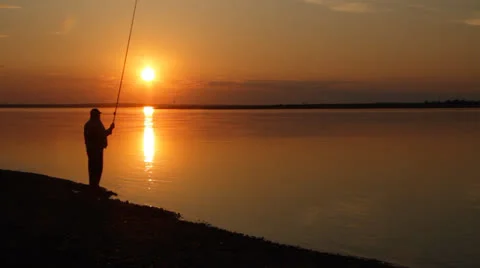 Sundown on river. 21 Stock Footage 25914658