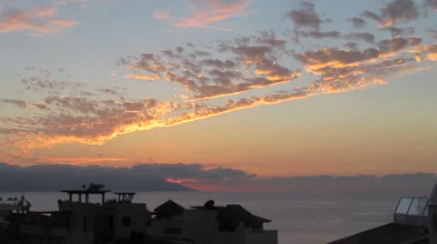 Sundown Time Lapse Rolling Clouds Changing Color Video stock 33862924