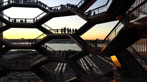 Sundown View Through NYC Vessel Toward The West Side. 動画素材 136964811