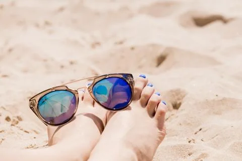 Sunglasses on the beach Foto stock