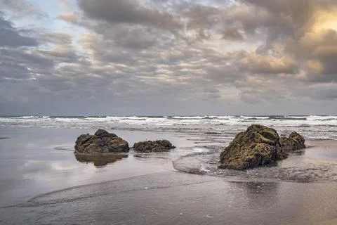 Sunlight breaking through the morning clouds in Cornwall Foto stock