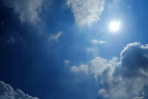 Sunlight in the Cloudy Day Background. Foto stock