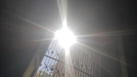 Sunlight coming into the window 库存照片