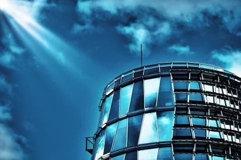 Sunlight reflection on glass building. Small part of glass buiding in sunligh Foto stock