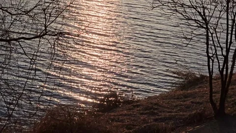 Sunlight Reflection on Han River Water Near Seonyudo in Seoul Vídeos de archivo 330754886