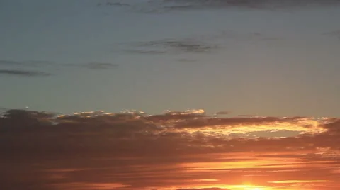 Sunlight shining behind clouds Stock-Footage 65499055