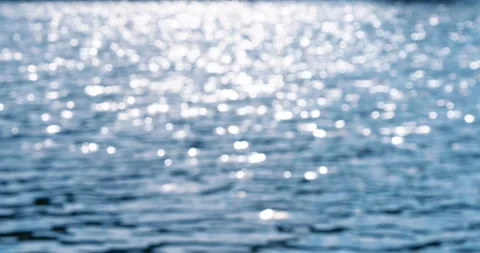 Sunlight sparkling on the water surface 스톡 동영상 195183796
