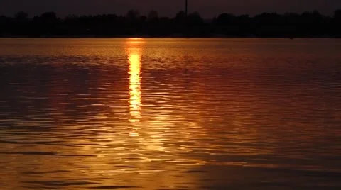 Sunlight on the water Stock Footage 56606782