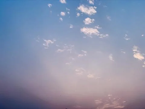 Sunlit Cloudscape in Blue Sky Static Background 스톡 사진