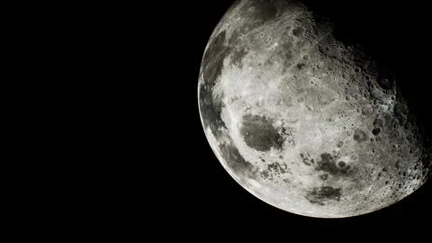 Sunlit crescent of the moon visible from a distance in space 스톡 일러스트