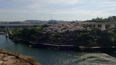 Sunlit Reflections: The Douro River in Porto Stock Footage 285532687