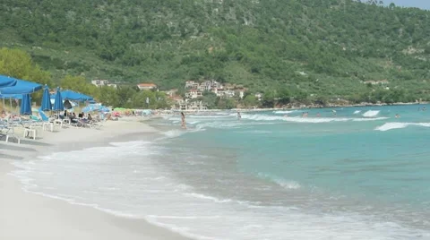 Sunny beach and waves Stock-Footage 8921178