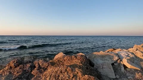 Sunny beach view Ocean sunset landscape rocky view Video stock 200785512