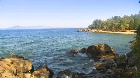 Sunny day on Lake Stock-Footage 33849944