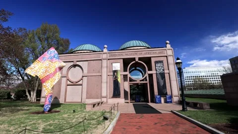 Sunny Exterior View Of The Smithsonian N... | Stock Video | Pond5