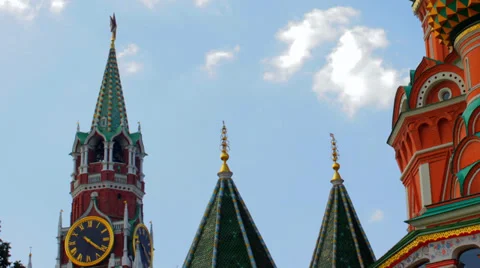 Sunny Moscow kremlin time lapse Stock Footage 32503265