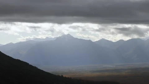 Sunrays shining down into the Valley Below Stock Footage 218051915