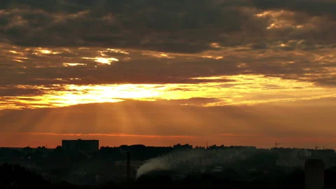 Sunrays shining through clouds Video stock 99272175