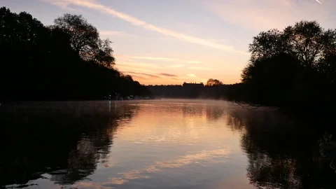 Sunrise above the river Stockbeeldmateriaal 166559839