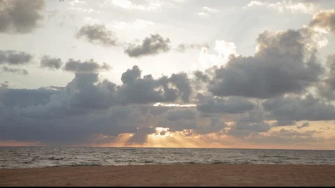 Sunrise at the Beach with clouds Video stock 102347346