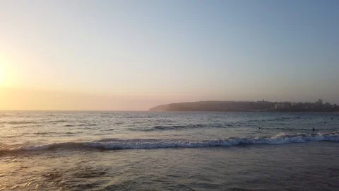 Sunrise at the beach 스톡 동영상 102580936