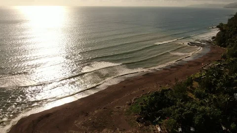 Sunrise on Beach 動画素材 102705665