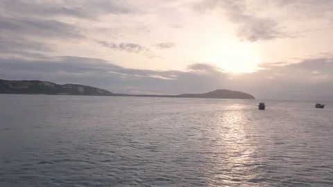 Sunrise at a beach 스톡 동영상 120059004