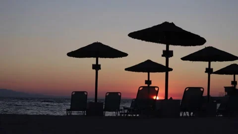 Sunrise on the beach. Stock Footage 136470410