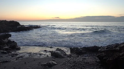 A sunrise on the beaches of Oropesa Video stock 122813381