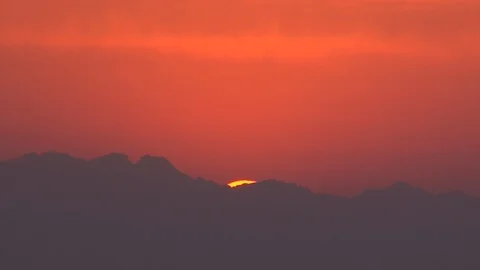 Sunrise behind the mountain Stock Footage 91786561