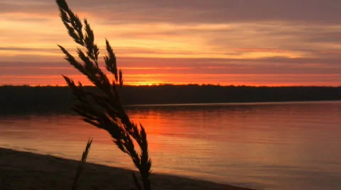 Sunrise in the clouds 動画素材 837537