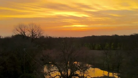 Sunrise clouds hyperlapse 4K Stockbeeldmateriaal 172066856