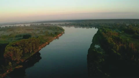 Sunrise on the Desna River 3 스톡 동영상 208463685