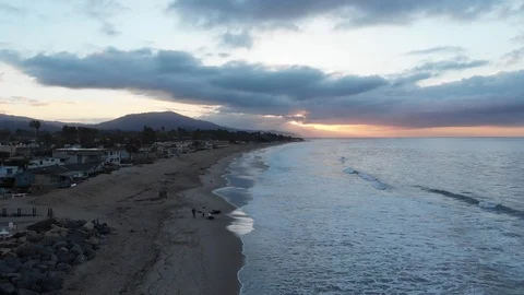 Sunrise Drone Along Beach 库存影片 100655830