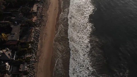 Sunrise Drone Pan from Beach to Sky 库存影片 100656528