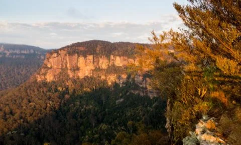 Sunrise from echo point in blue mountains australia Stock Photos