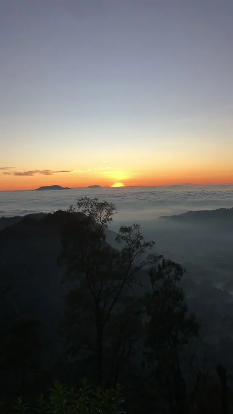 Sunrise Stock-Footage 235821588