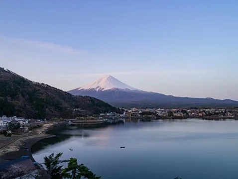Sunrise high angle view of the Mt. Fuji with cityscape Foto stock