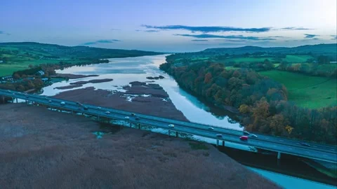 Sunrise in Hyperlapse over Newton Abbot Bridge and River Teign, Newton Abbot, UK Stockbeeldmateriaal 222562894