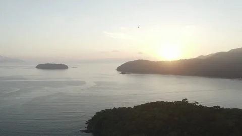 Sunrise on Island Video stock 101689646