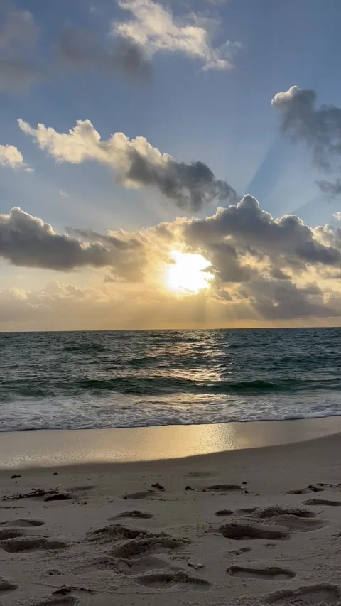 Sunrise at Miami Beach, Florida Stock Footage 337186494