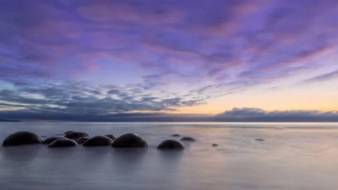 Sunrise at moeraki Stock Footage 132461508