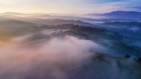 Sunrise in the mountains Video stock 136552336