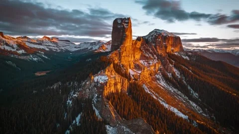 Sunrise in the mountains Stock Footage 269029582