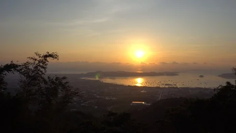 Sunrise on the observation deck. It offers a landscape of the Bay, Islands. Video stock 106747118