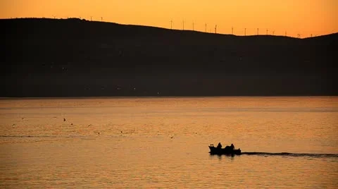 Sunrise on the ocean Video stock 10815995