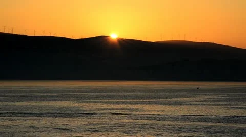 Sunrise on the ocean 스톡 동영상 10816166