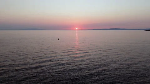 Sunrise on the ocean, slow motion Stock Footage 202272577