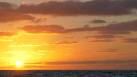 Sunrise Over Atlantic Ocean Video stock 200825494