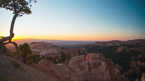 Sunrise over Bryce Canyon Stock Footage 196544846